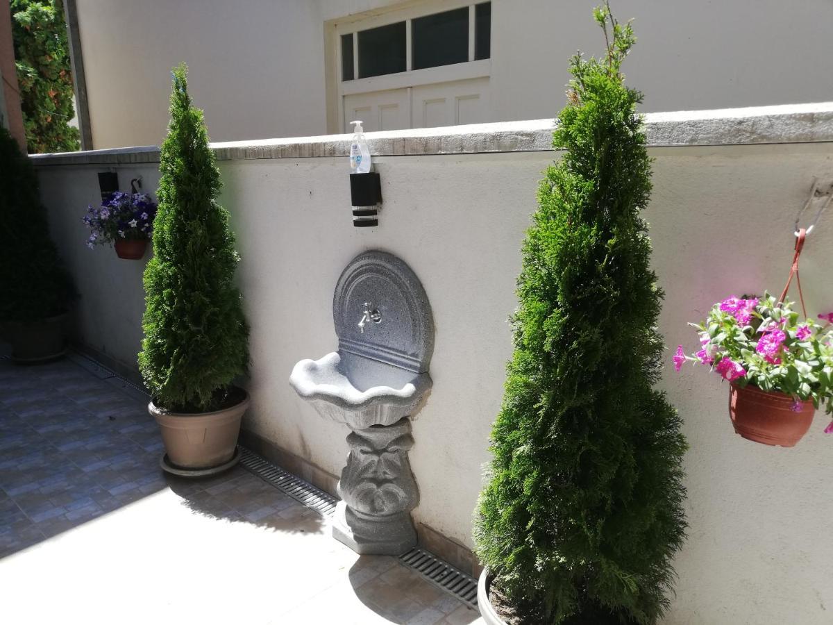 Andrina Sweet Home Ni Εξωτερικό φωτογραφία